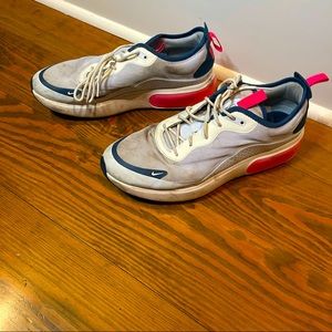 Nike Air Zoom Winflo 7 Sneakers for Women